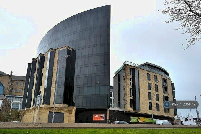 2 Bedroom Flat To Rent In The Gatehaus, Bradford, BD1