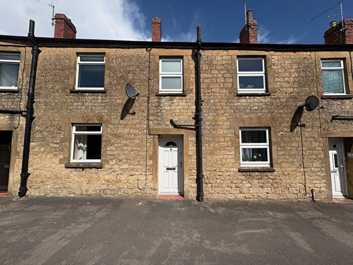 2 Bedroom Terraced House For Sale In South Street, Crewkerne, TA18