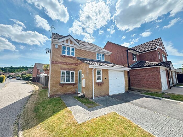 3 Bedroom Detached House For Sale In Stag Way, Funtley, PO15