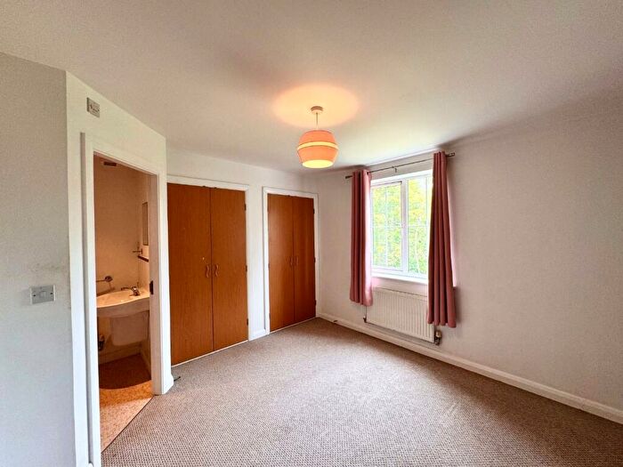 2 Bedroom Flat For Sale In Greenbrook Road, Burnley, BB12