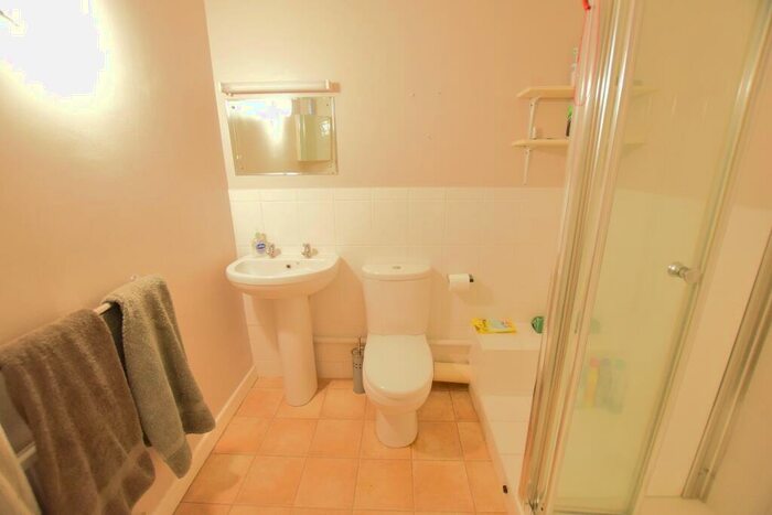 1 Bedroom Flat To Rent In Homefield House, Barton Court Road, New Milton, Hampshire., BH25