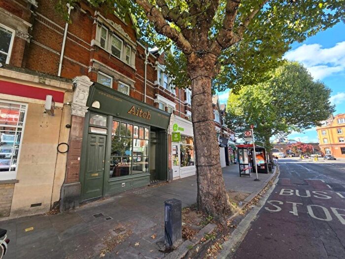 4 Bedroom Maisonette To Rent In Half Moon Lane, Herne Hill, London, SE24