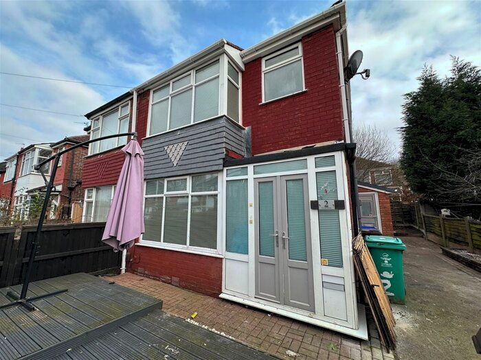3 Bedroom Semi-Detached House To Rent In Fowler Avenue, Manchester, M18