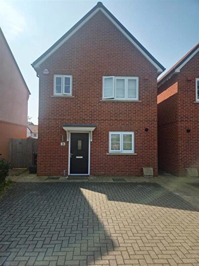 3 Bedroom Detached House For Sale In Oakhouse Close, Colchester, CO4