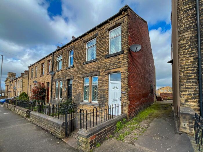 3 Bedroom Property To Rent In High Street, Heckmondwike, WF16