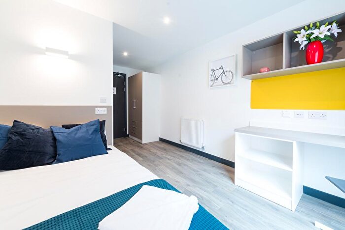 1 Bedroom Apartment To Rent In Standard Ensuite, Opto Village, Luton, LU1