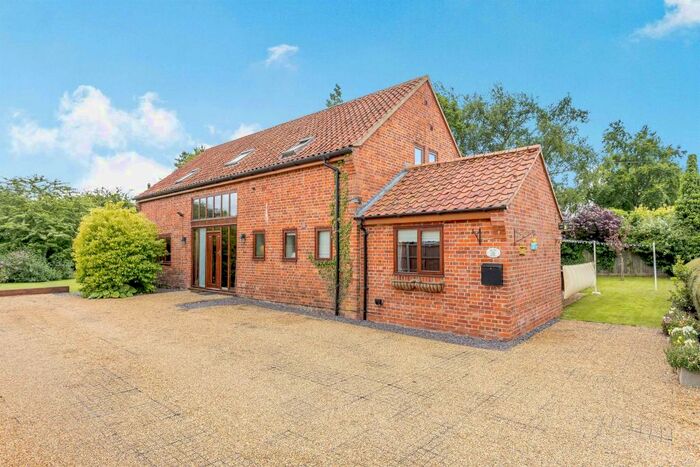 4 Bedroom Barn Conversion For Sale In Sawyers Lane, Suton, Wymondham, NR18