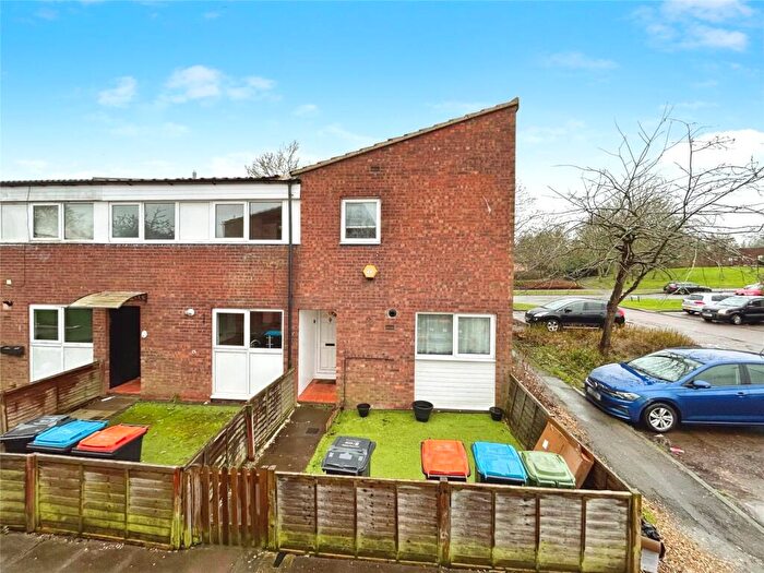 3 Bedroom End Of Terrace House For Sale In Reeves Croft, Hodge Lea, Milton Keynes, MK12