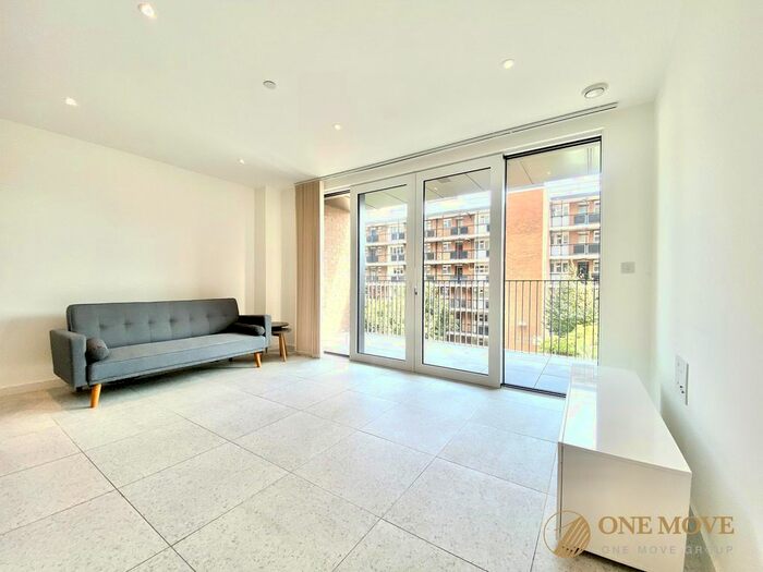2 Bedroom Flat To Rent In Sidney Street, Georgette Apartments, E1