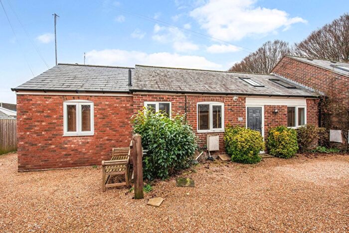 2 Bedroom Semi Detached Bungalow For Sale In Oving Road, Chichester, PO19