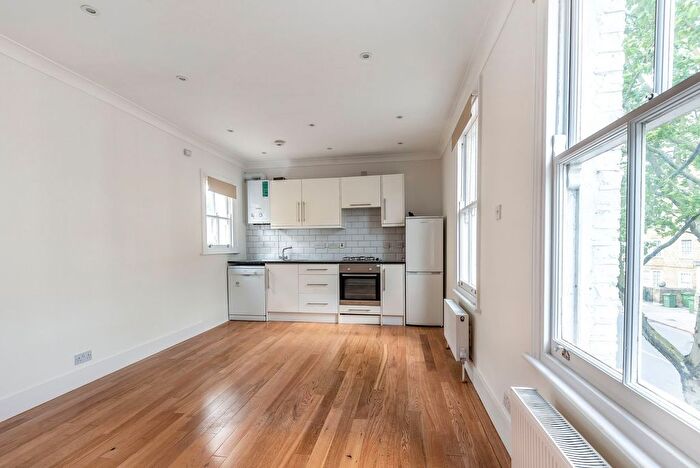 2 Bedroom Flat To Rent In Kennington Lane, London, SE11