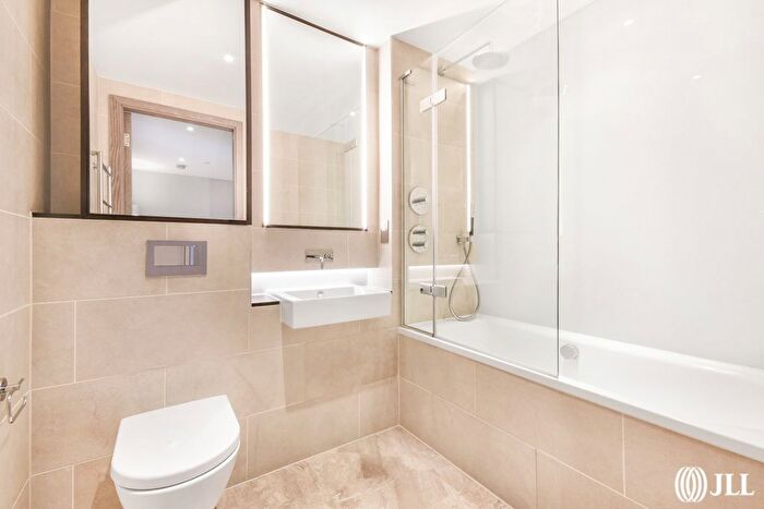 1 Bedroom Flat To Rent In Bellwether Lane, London, SW18