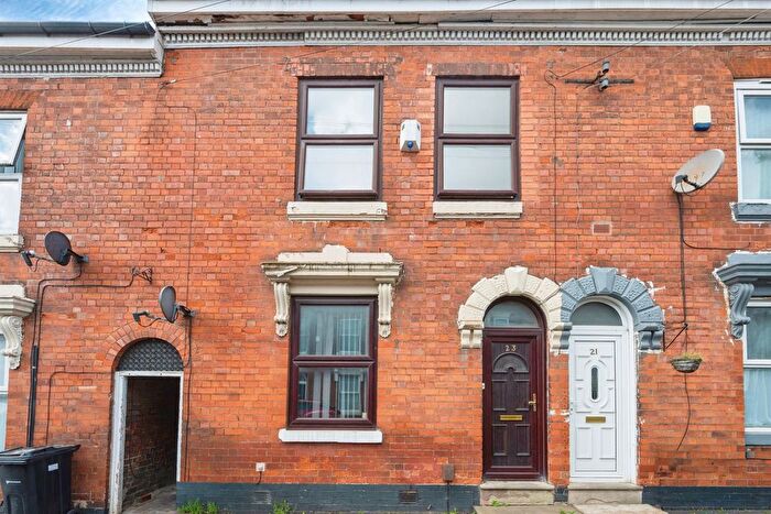 4 Bedroom Terraced House For Sale In Anglesey Street, Birmingham, B19