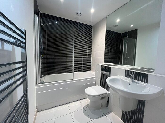 1 Bedroom Flat To Rent In St. Pauls Square, Birmingham, B3