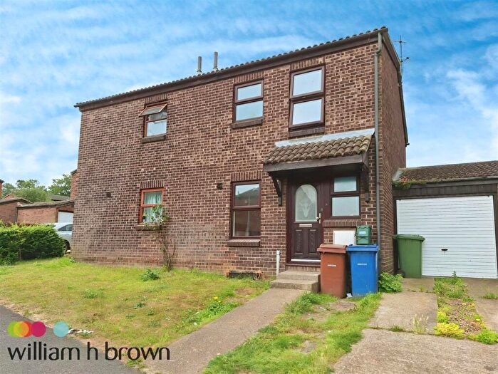 3 Bedroom House To Rent In Thamley, Purfleet, RM19