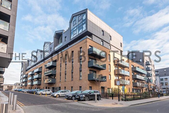 2 Bedroom Apartment To Rent In Hoffmans Road, Walthamstow, E17