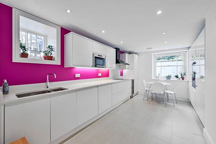 3 Bedroom Maisonette For Sale In Lee Terrace, Blackheath, London, SE3