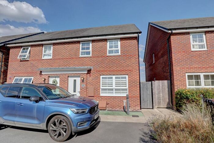 3 Bedroom Semi-Detached House To Rent In Twill Close, Off The Long Shoot, Nuneaton, CV11