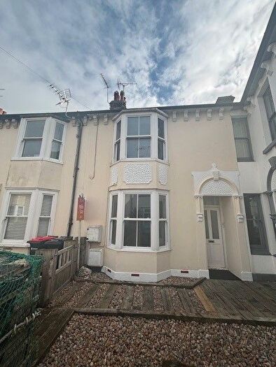 2 Bedroom Flat To Rent In Sea View Square, Herne Bay, CT6