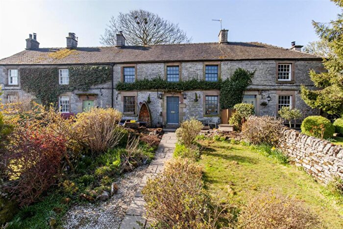 3 Bedroom Terraced House For Sale In Rakes Road, Monyash, Bakewell, DE45