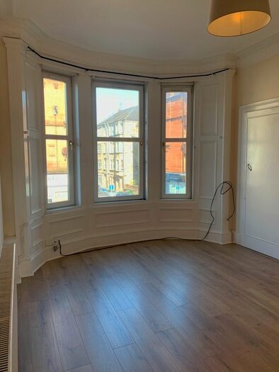 3 Bedroom Flat To Rent In Causeyside Street, Paisley, PA1