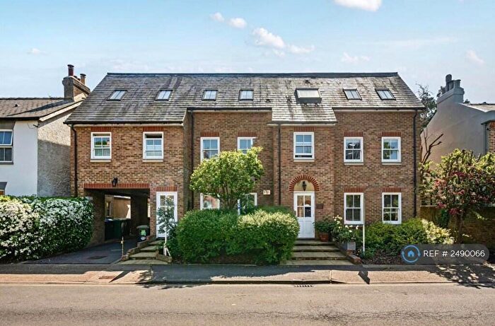 1 Bedroom Flat To Rent In Roberts Lodge, Kingston Upon Thames, KT1