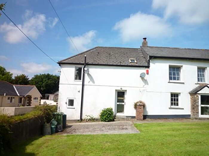 2 Bedroom Semi-Detached House To Rent In Bradworthy, Holsworthy, EX22