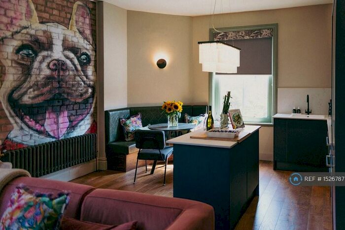 3 Bedroom Flat To Rent In Lincoln, Lincoln, LN1