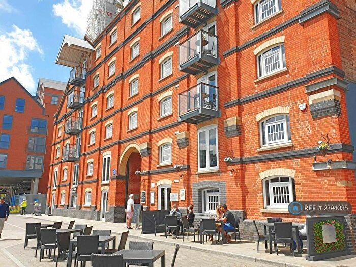 2 Bedroom Flat To Rent In Key Street, Ipswich, IP4