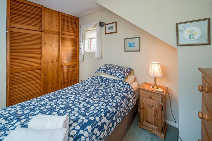 4 Bedroom Chalet For Sale In The Honeypot, Millfield Avenue, East Cowes, Isle Of Wight, PO32