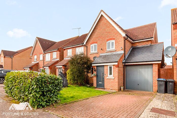 2 Bedroom Semi Detached House For Sale In Sheldon Close, Harlow, CM17