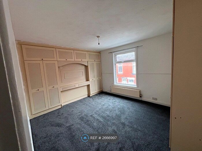 2 Bedroom Terraced House To Rent In Wellington Street, Farnworth, Bolton, BL4
