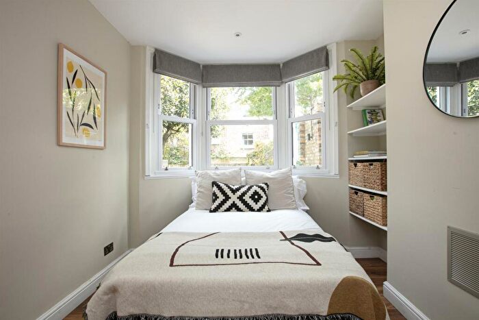 2 Bedroom Flat For Sale In Shenley Road, Camberwell, SE5