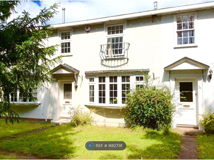 3 Bedroom Terraced House To Rent In Dereham Court, Leamington Spa, CV32