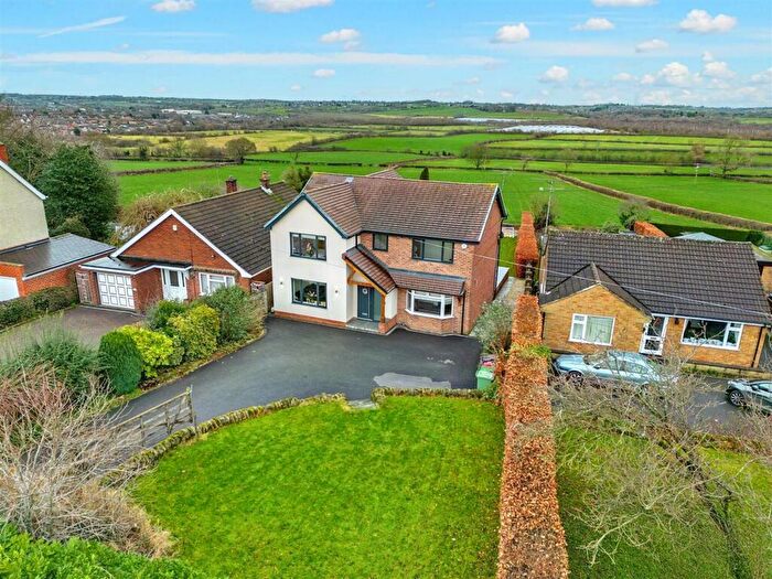 5 Bedroom Detached House For Sale In Main Road, Stretton, DE55