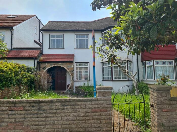 3 Bedroom Property To Rent In Osborne Road, Enfield, EN3
