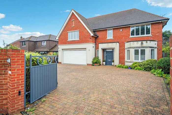 7 Bedroom Detached House To Rent In Cherry Tree Road, Beaconsfield, Buckinghamshire, HP9