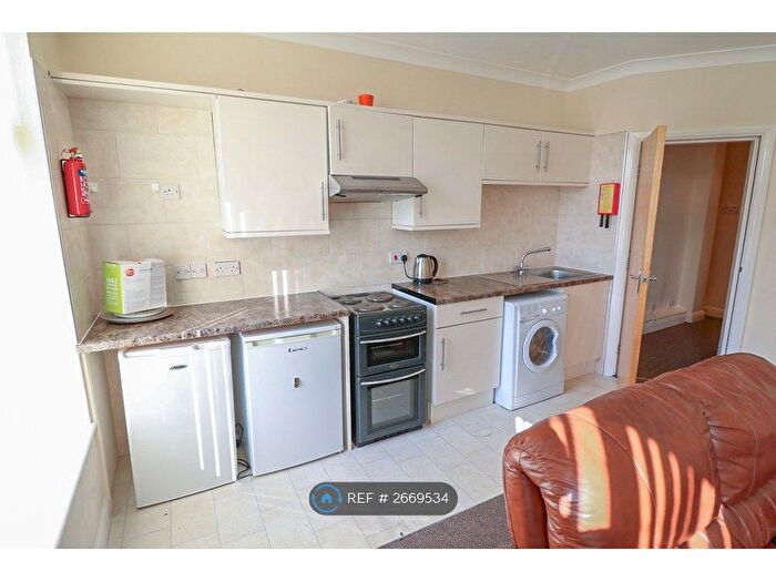 1 Bedroom Flat To Rent In Newstead Road, Liverpool, L8