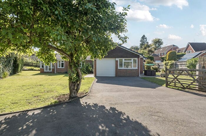 4 Bedroom Bungalow For Sale In Lymington Bottom Road, Four Marks, Alton, Hampshire, GU34