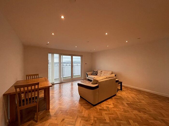 2 Bedroom Flat To Rent In Gourlay Yard, City Quay, Dundee, DD1