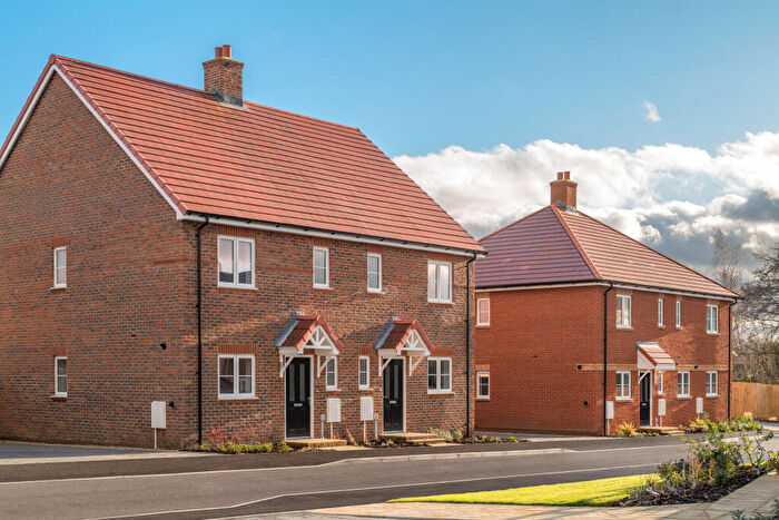 3 Bedroom End Of Terrace House For Sale In Marley Lane, Chalgrove, OX44