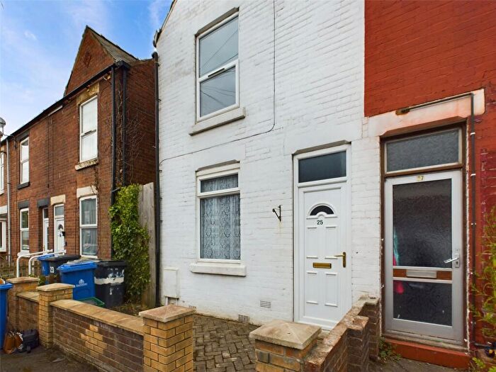 2 Bedroom Terraced House To Rent In Ronald Road, Doncaster, South Yorkshire, DN4