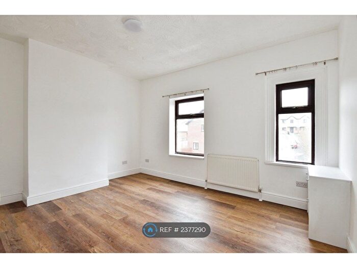 1 Bedroom Flat To Rent In Wellesley Street, Stoke-On-Trent, ST1