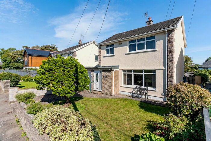 3 Bedroom Link Detached House For Sale In Sigingstone, Cowbridge, CF71