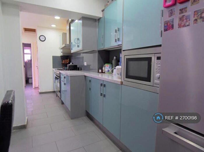 3 Bedroom Terraced House To Rent In Village Road, Birmingham, B6