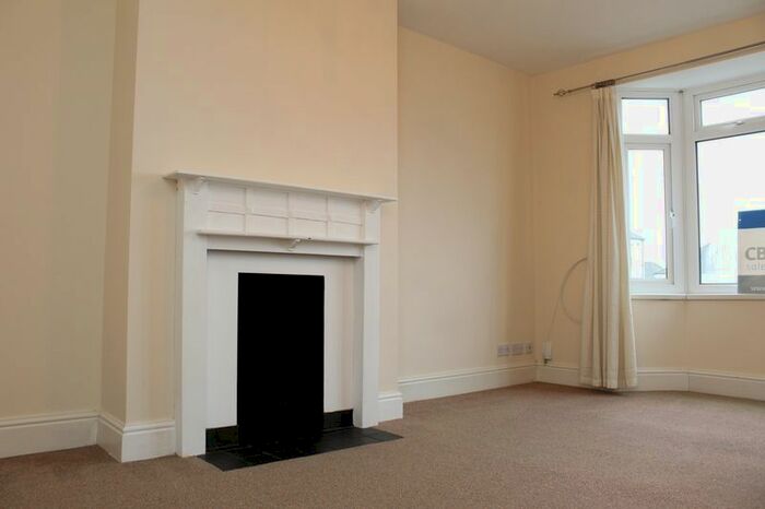 2 Bedroom Flat To Rent In Peverell Park Road, Peverell, Plymouth, PL3