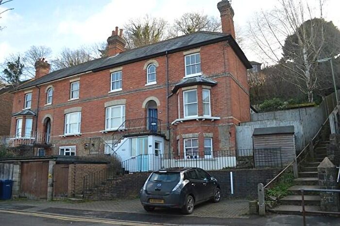 1 Bedroom Maisonette To Rent In Bedroom Top Floor Maisonette In Godalming, GU7