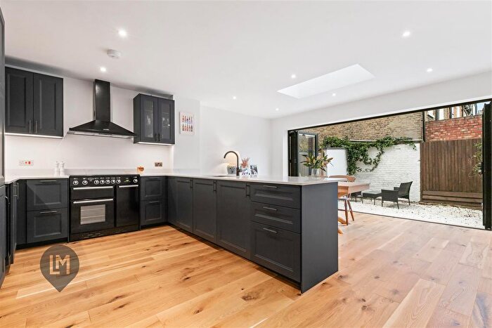 4 Bedroom Property To Rent In Brookwood Road, London, SW18