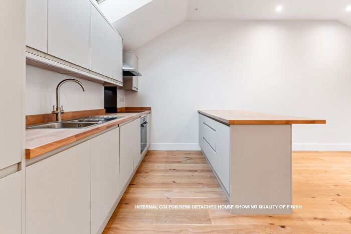 2 Bedroom Detached House For Sale In Falmouth, TR11
