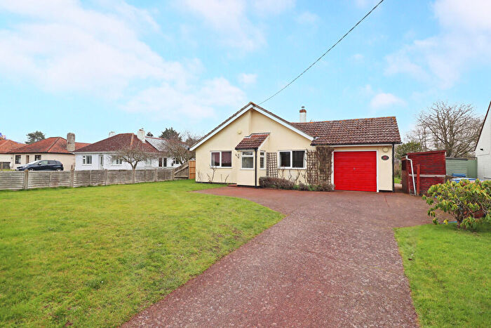 3 Bedroom Detached Bungalow To Rent In Orvis Lane, East Bergholt, CO7